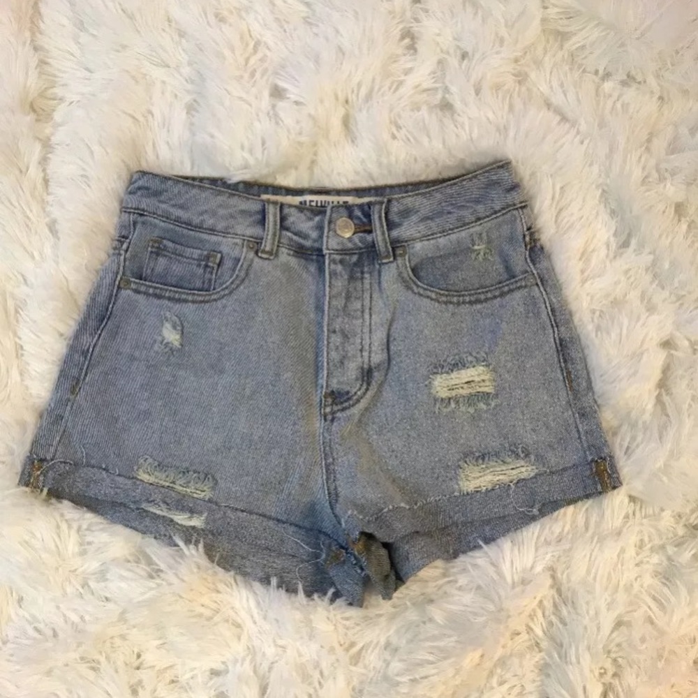 brandy Melville Distressed Shorts - Picture 1 of 4
